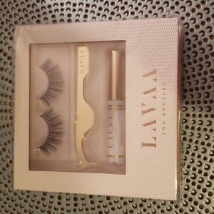 Lavaa falsh lashes w glue and applicator